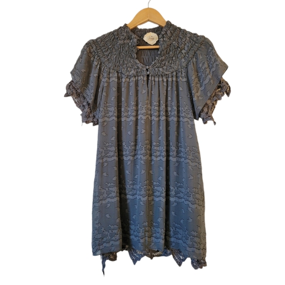 By Francine Silk Gray Tunic Lace Trim Smocked Neck Princess Cap Sleeve Medium - Picture 1 of 14